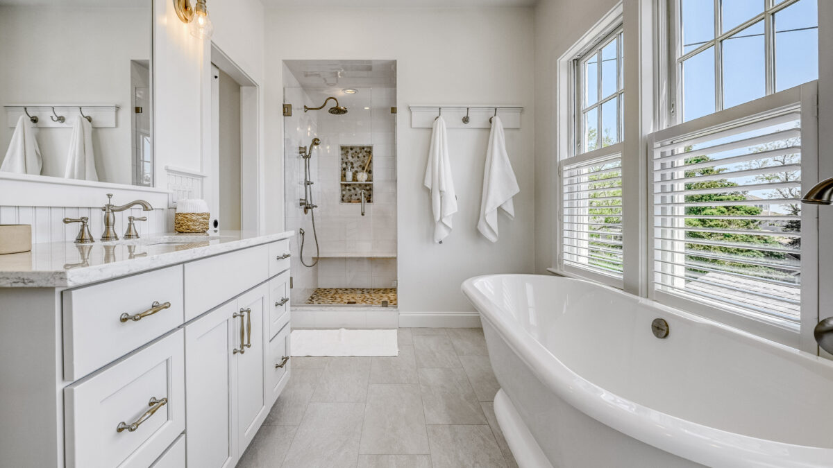 Custom Home Design- Stunning Bathroom