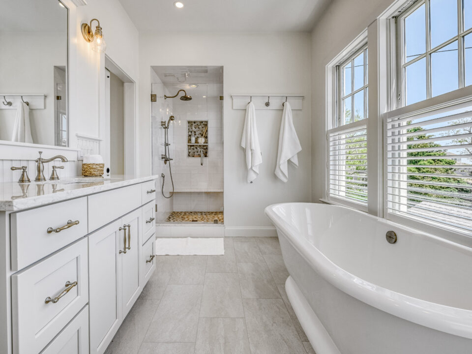 Custom Home Design- Stunning Bathroom